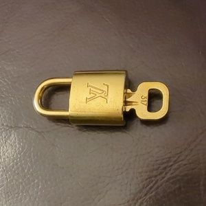 LV Lock & Key #317